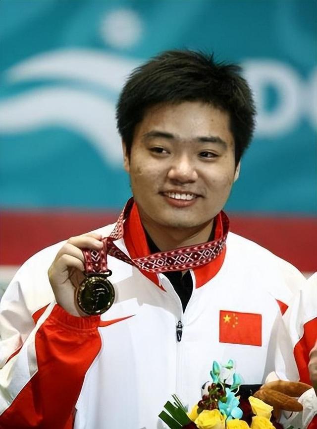 关于【青少年冠军】丁俊晖的成长细节，激励下一代球员的信息