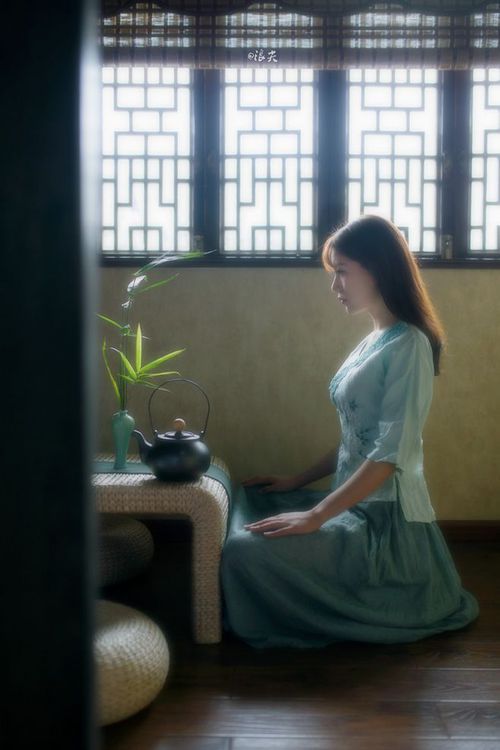 _城市夜市赛：独特夜间体验带来无限惊喜_，城市夜市街景图片