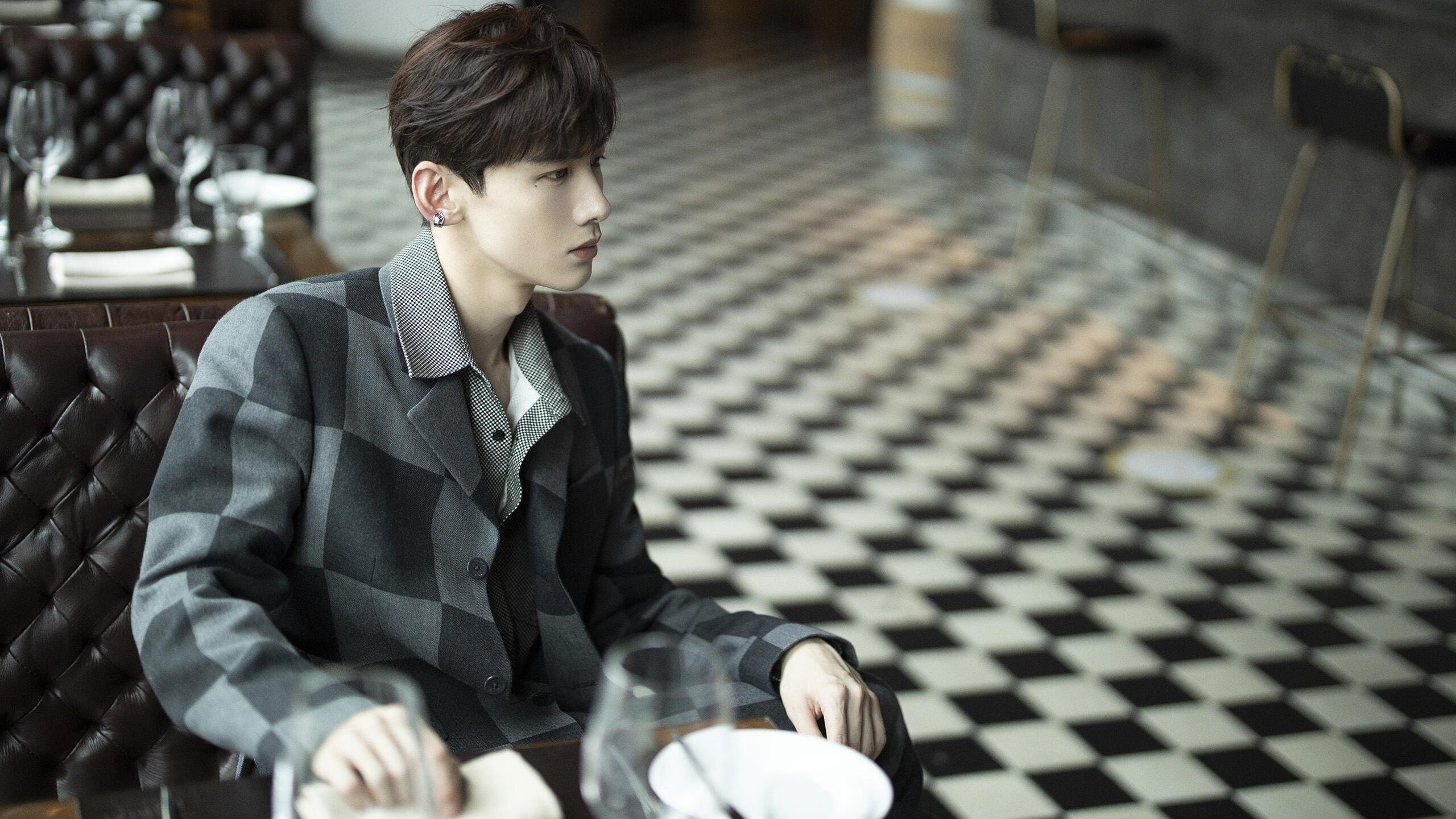 埃利亚·维维亚尼在场地自行车全能中夺金,维亚利自传