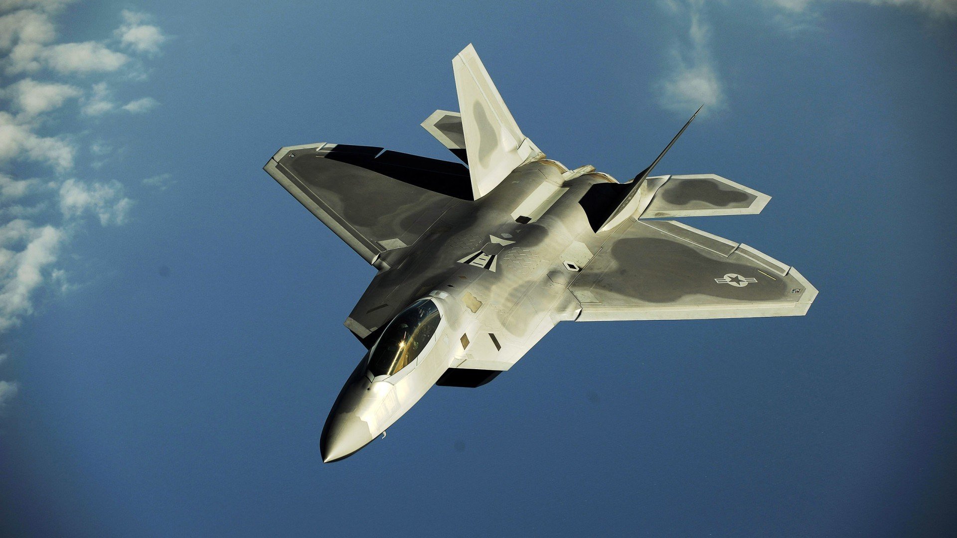 巴萨主场大胜，雄心壮志冲冠欲界，巴萨险胜